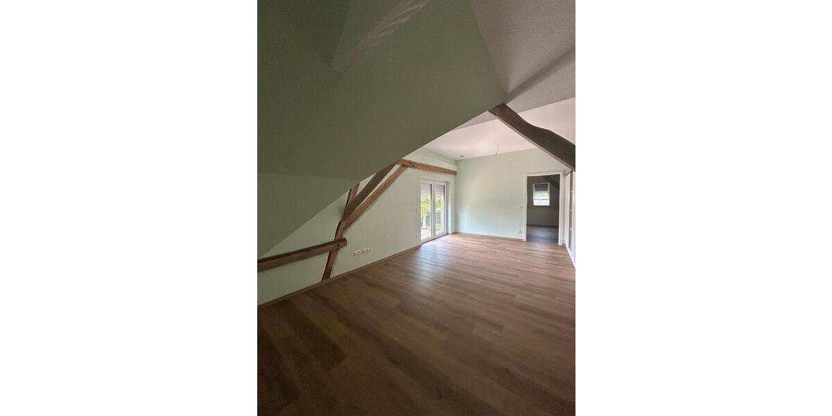 Etagenwohnung Lingen (Ems) - 1 Zimmer, 80 m&sup2;, 780&euro; | Angebot:25921419