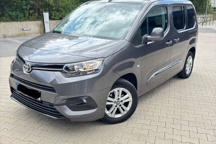 Toyota Proace City (Verso) 107.000 km 14.900 &euro; Steinfurt 48565