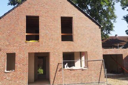 Haus Gronau - 4 Zimmer, 127 m&sup2;, 435.000&euro; | Angebot:25776009