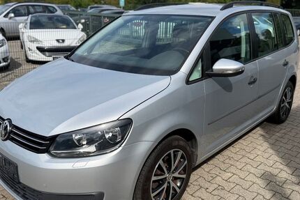 VW Touran 322.000 km 5.499 &euro; Lingen 49808