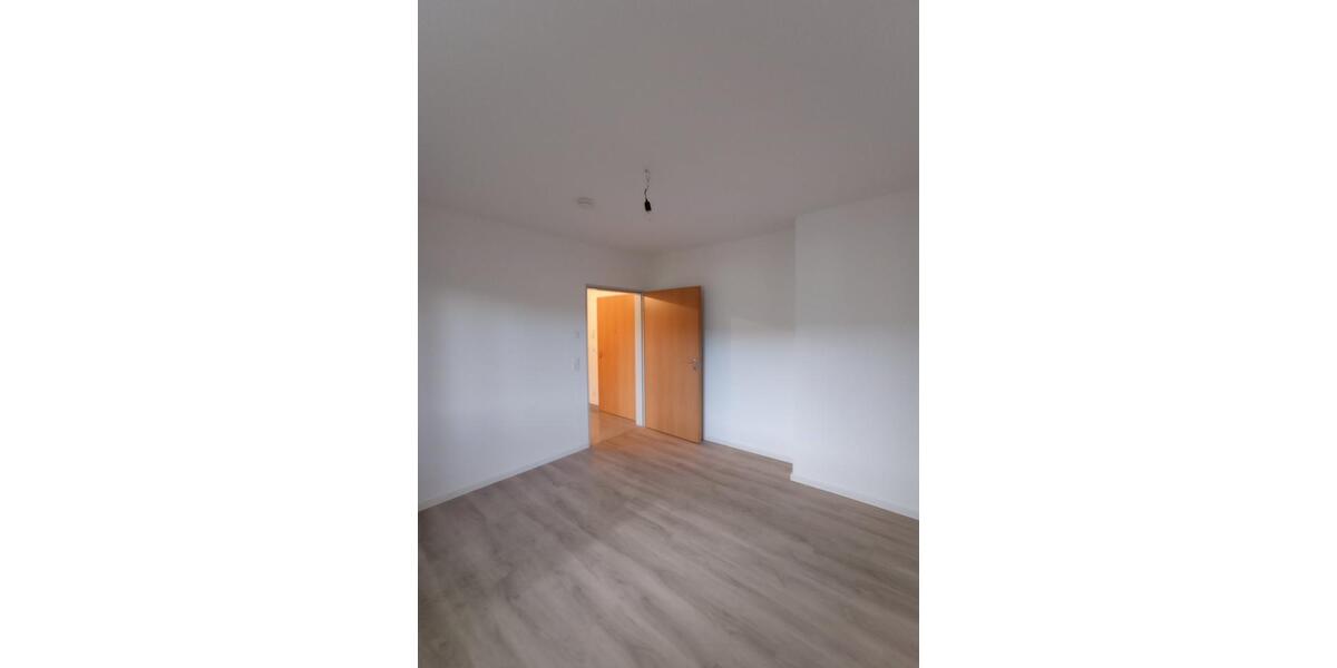 Etagenwohnung Lingen (Ems) - 2 Zimmer, 52 m&sup2;, 500&euro; | Angebot:25648588