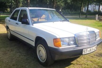 Mercedes-Benz 190 8.800 km 22.490 &euro; Ibbenbüren 49477
