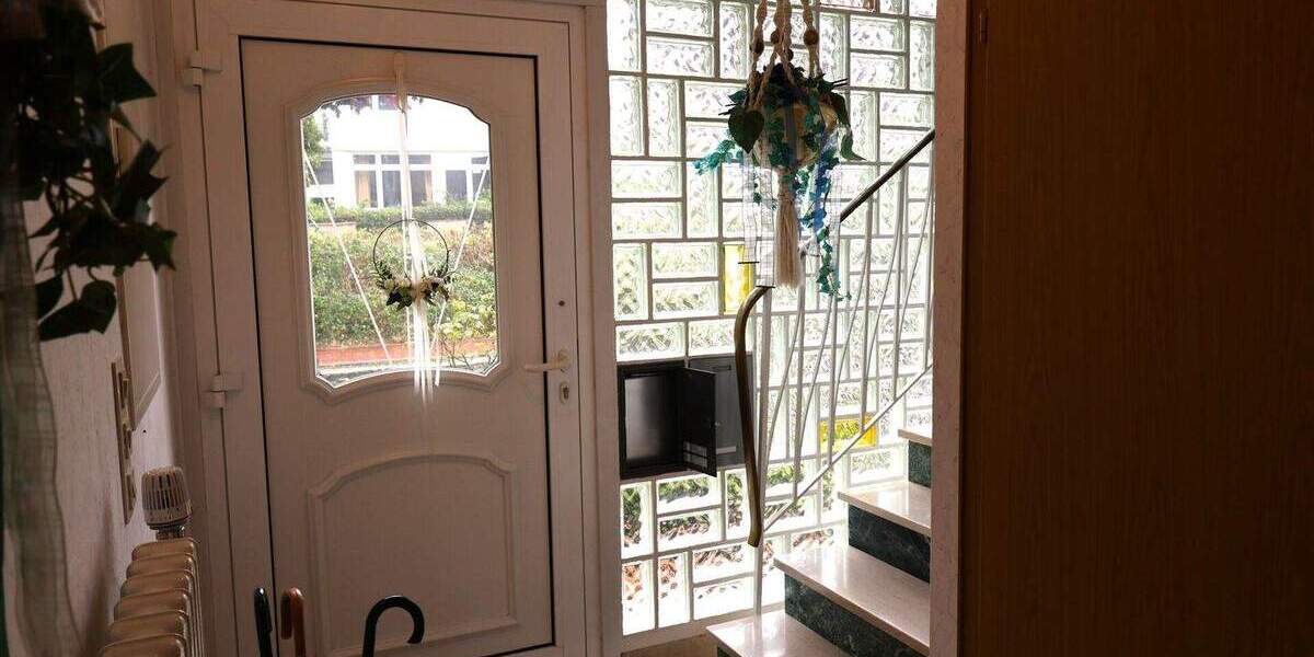 Einfamilienhaus Ibbenbüren Dickenberg - 8 Zimmer, 158 m&sup2;, 299.000&euro; | Angebot:25676335