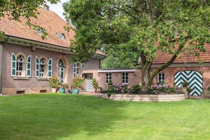 Haus Emsbüren Listrup - 7 Zimmer, 375 m&sup2;, 1.790.000&euro; | Angebot:25695059