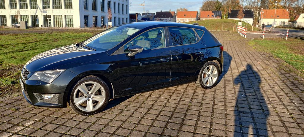 Seat Leon 87.185 km 10.900 &euro; Gronau 48599