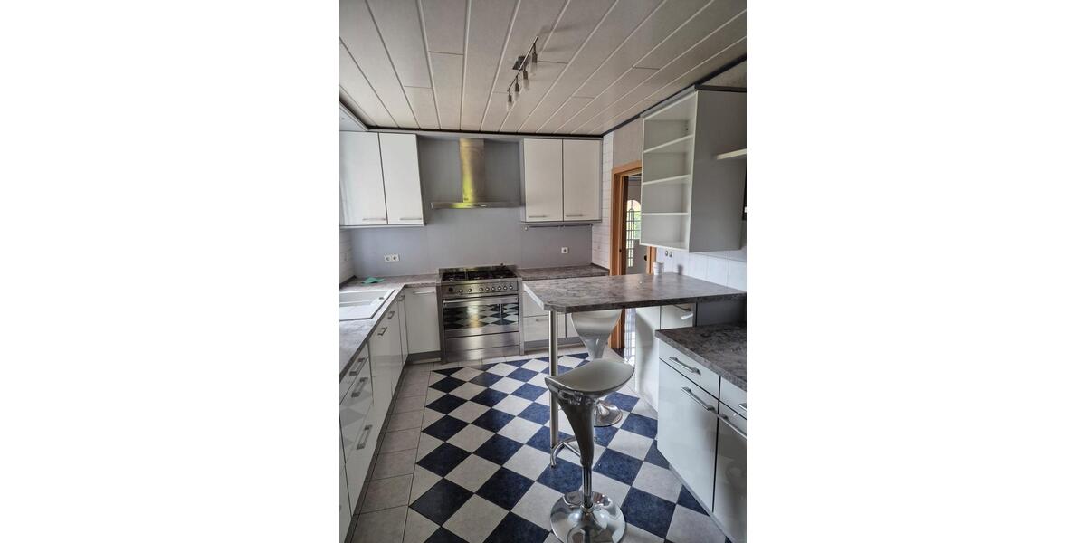 Einfamilienhaus Schüttorf - 6 Zimmer, 180 m&sup2;, 1.800&euro; | Angebot:27607937