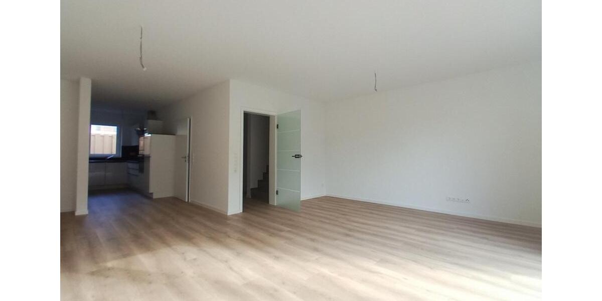 Etagenwohnung Lingen (Ems) Damaschke - 3 Zimmer, 120 m&sup2;, 1.320&euro; | Angebot:25922645