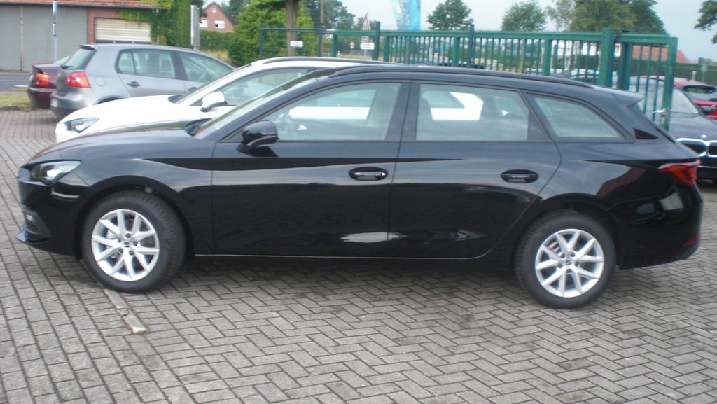 Seat Leon 1.200 km 22.995 &euro; Voltlage 49599