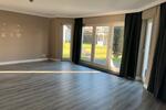 Einfamilienhaus Gronau (Westfahlen) - 10 Zimmer, 300 m&sup2;, 2.700&euro; | Angebot:23702922
