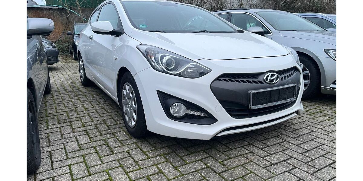 Hyundai i30 79.242 km 7.000 &euro; Hörstel 48477