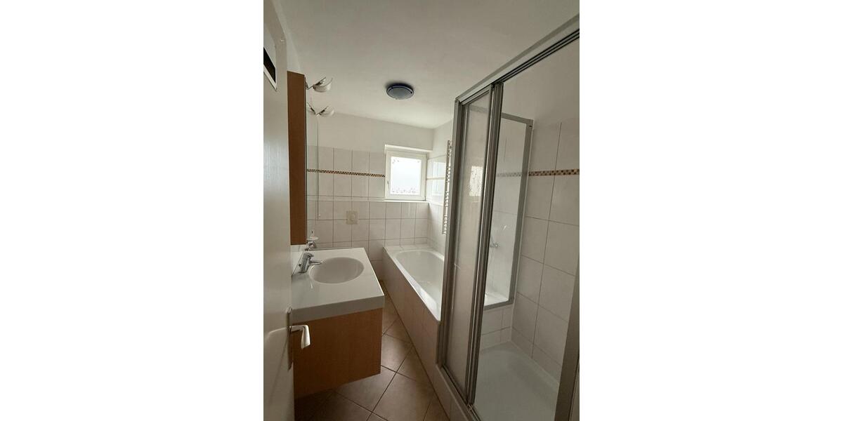 Etagenwohnung Gronau (Westfahlen) - 3 Zimmer, 77 m&sup2;, 885&euro; | Angebot:25967589