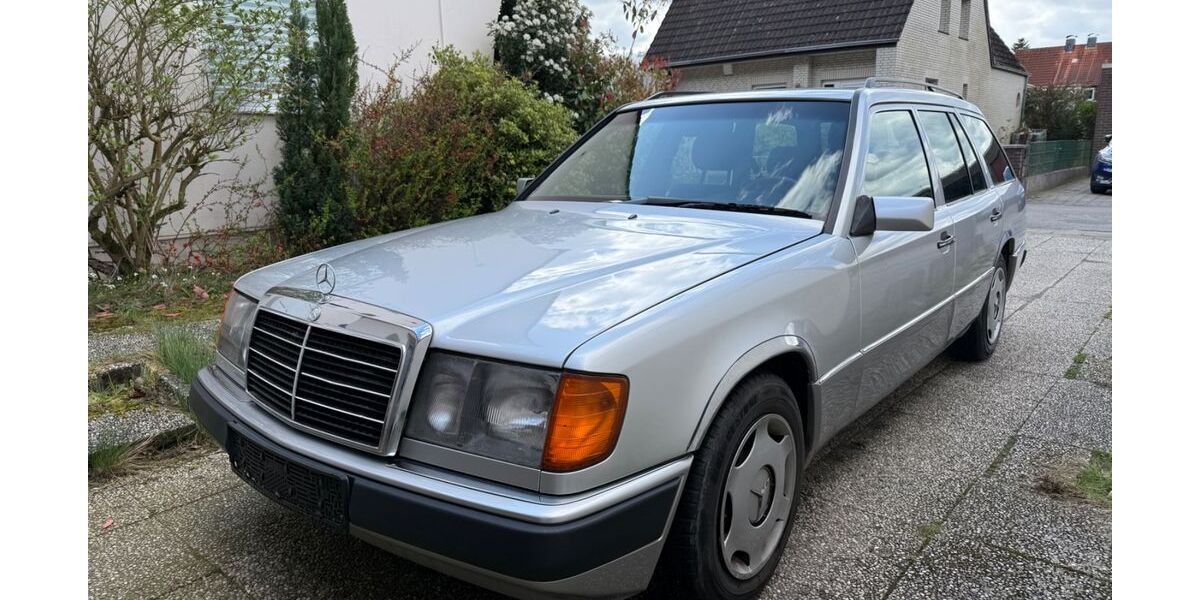Mercedes-Benz E 300 238.000 km 9.400 &euro; Ibbenbüren 49477