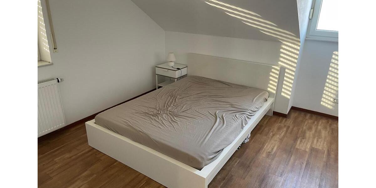 Dachgeschoßwohnung Lingen (Ems) Damaschke - 3 Zimmer, 72 m&sup2;, 695&euro; | Angebot:26018139