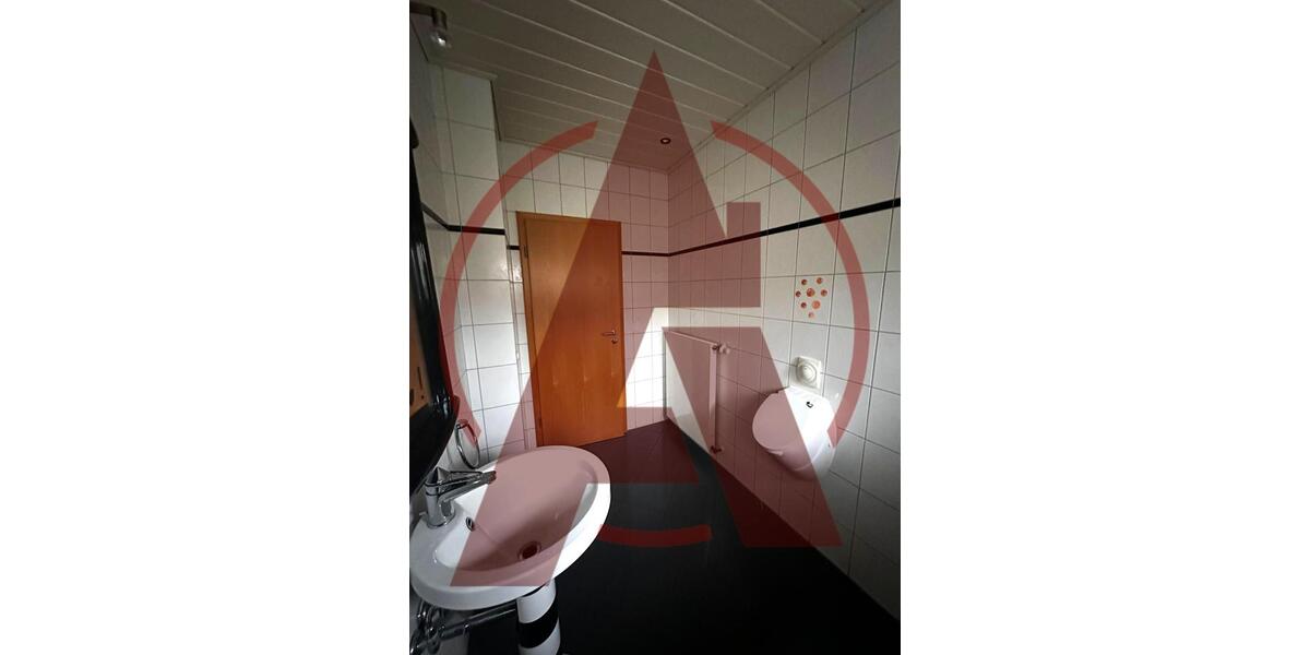 Einfamilienhaus Lingen (Ems) - 6 Zimmer, 140 m&sup2;, 1.150&euro; | Angebot:24845548