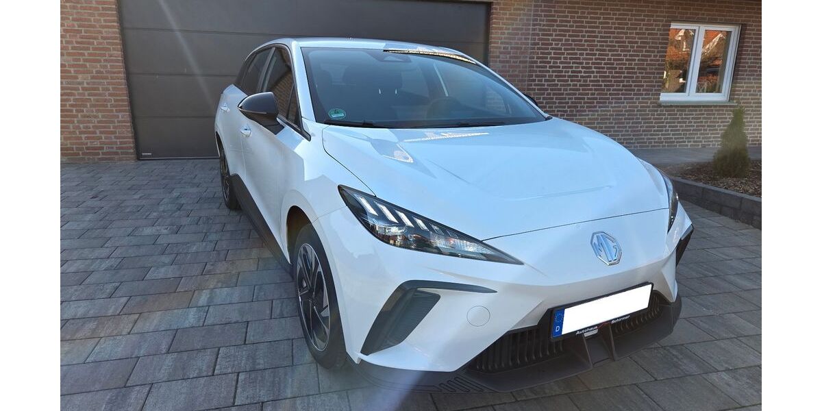 MG 4 29.831 km 20.902 &euro; Heek 48619