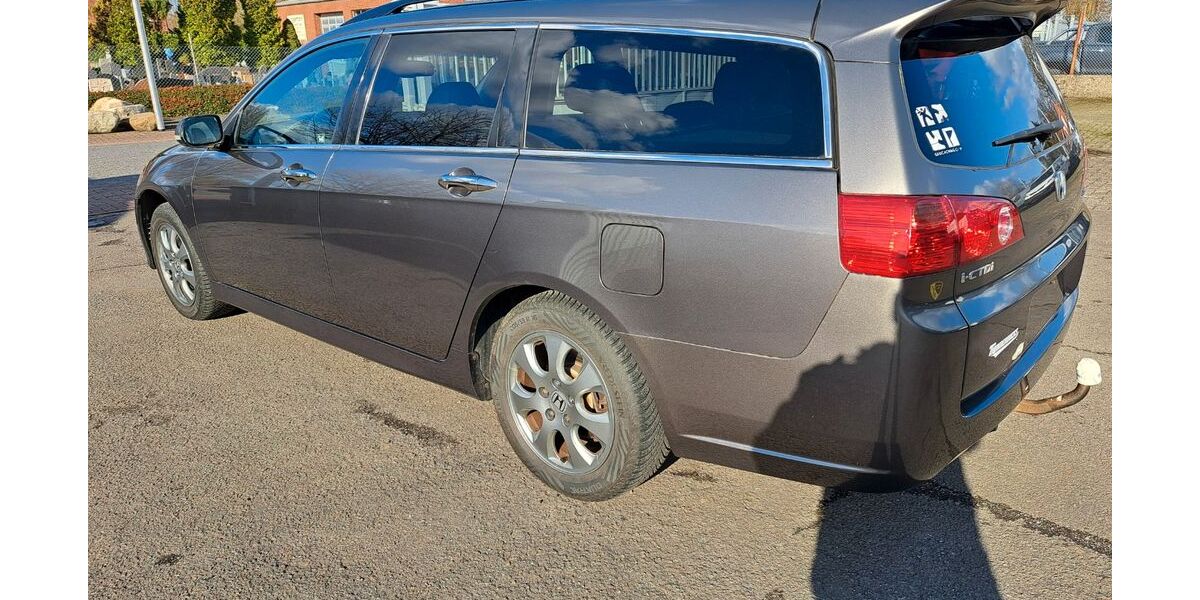 Honda Accord 263.000 km 2.799 &euro; Gronau-Epe 48599