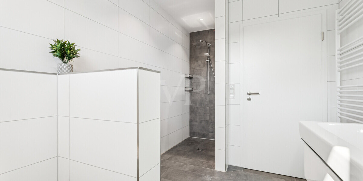 Sundowner auf der Dachterrasse genießen? - Neuwertige Penthousewohnung mit zwei Stellplätzen - Einfamilienhaus Hörstel Hörstel | Angebot:26659002