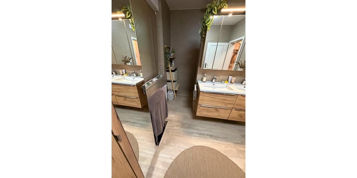 Etagenwohnung Ibbenbüren Bockraden - 7.5 Zimmer, 150 m&sup2;, 1.800&euro; | Angebot:27537322