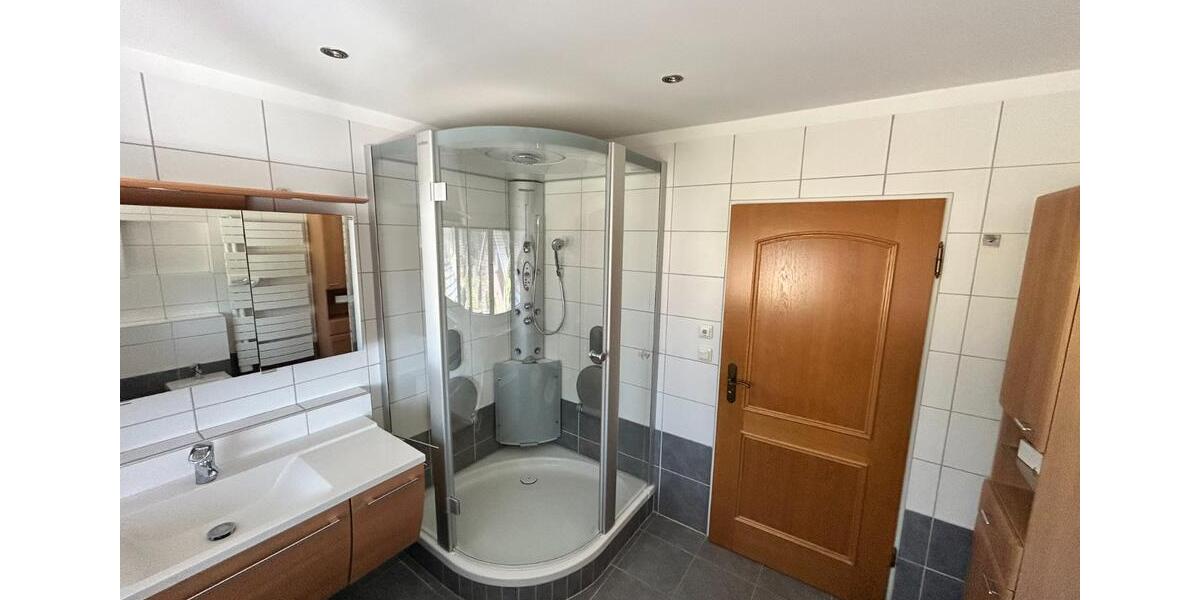 Einfamilienhaus Lingen (Ems) Damaschke - 7 Zimmer, 155 m&sup2;, 345.000&euro; | Angebot:25309101