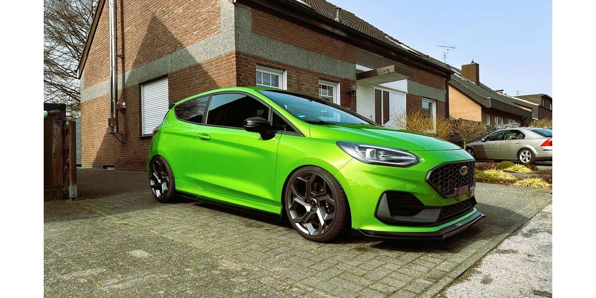 Ford Fiesta 11.000 km 23.990 &euro; Gronau 48599