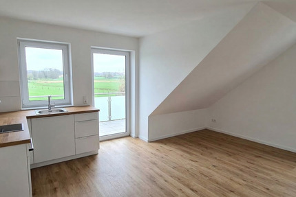 Haus Heek - 3 Zimmer, 100 m&sup2;, 1.200&euro; | Angebot:25538836