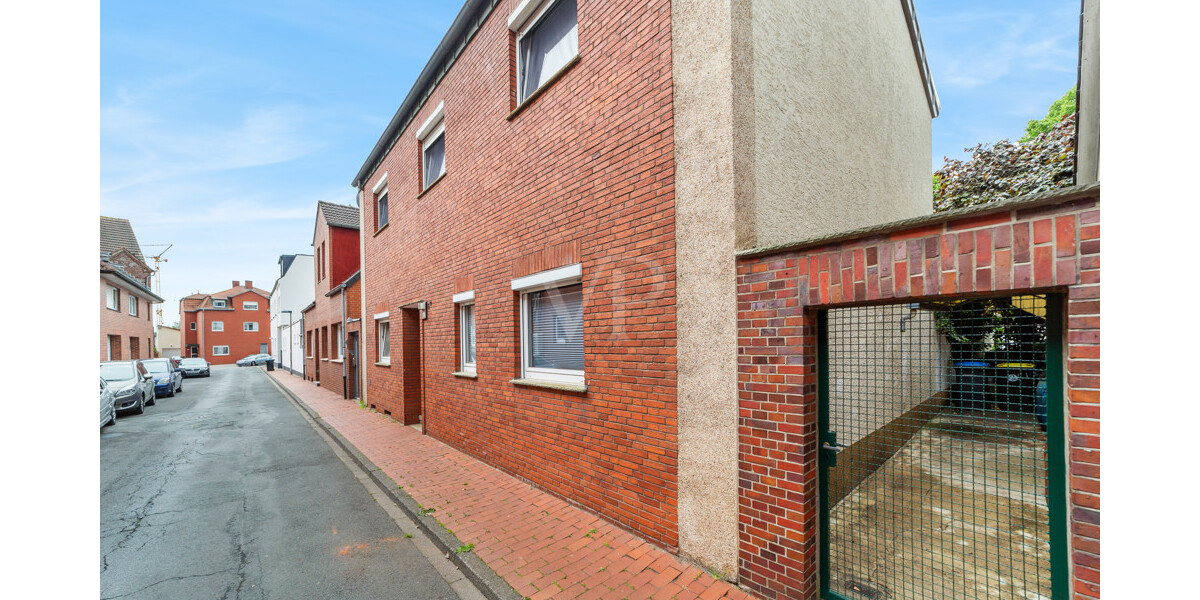 Gepflegtes Mehrfamilienhaus mit drei Wohneinheiten – Kapitalanlage oder Eigennutzung - Mehrfamilienhaus, Wohnhaus Rheine Rheine | Angebot:24819095