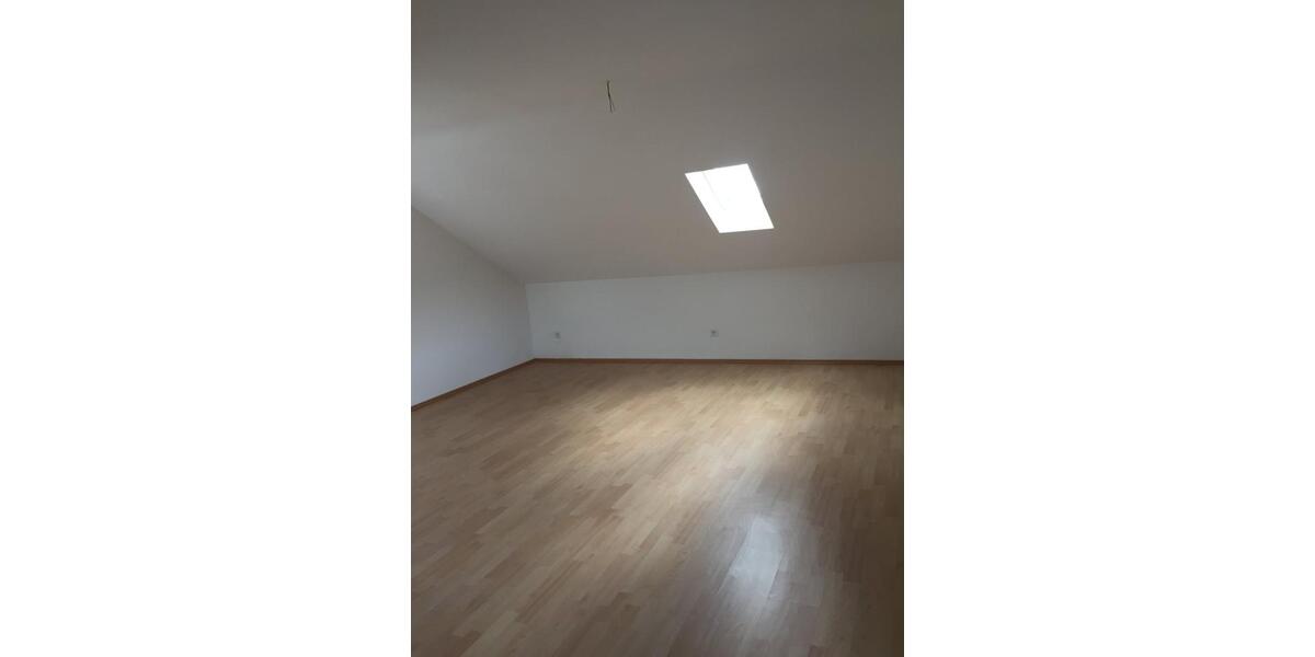 Dachgeschoßwohnung Ibbenbüren Bockraden - 3 Zimmer, 71 m&sup2;, 195.000&euro; | Angebot:25839545