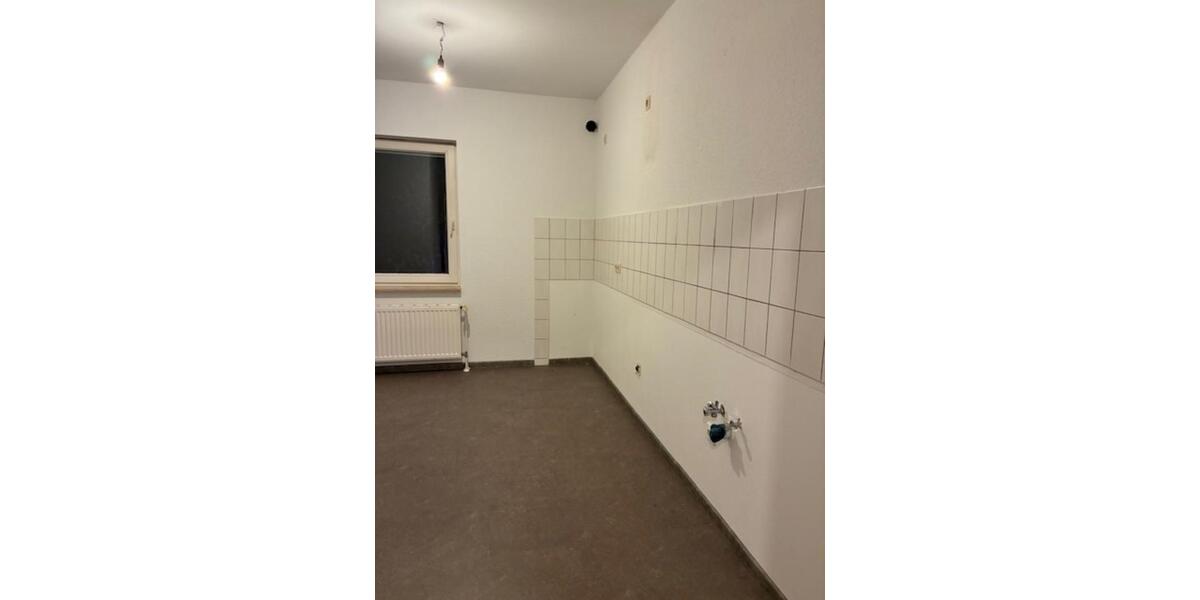 Etagenwohnung Lingen (Ems) - 2.5 Zimmer, 64 m&sup2;, 610&euro; | Angebot:25455602