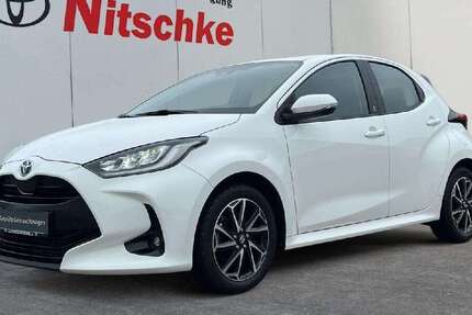 Toyota Yaris 72.138 km 17.490 &euro; Rheine 48432