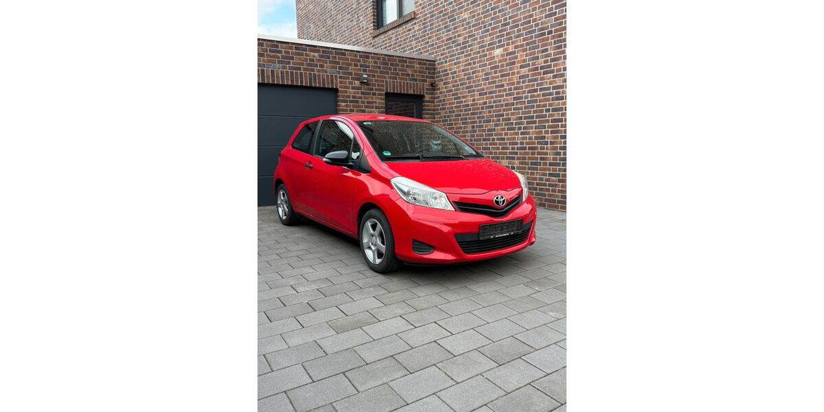 Toyota Yaris 241.126 km 3.799 &euro; Spelle 48480