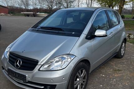 Mercedes-Benz A 180 72.541 km 7.990 &euro; Lingen 49808