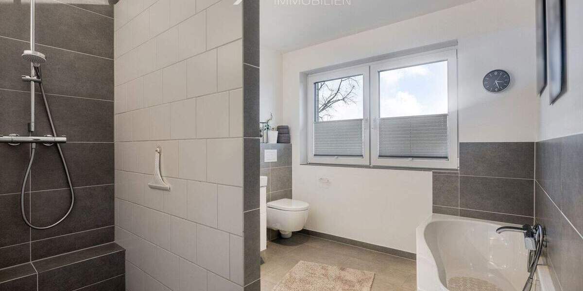 Reihenmittelhaus Ochtrup - 5 Zimmer, 150 m&sup2;, 599.000&euro; | Angebot:25864378