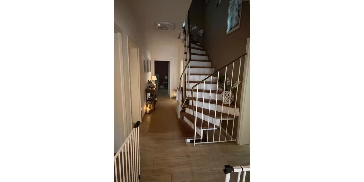 Etagenwohnung Ibbenbüren Bockraden - 7.5 Zimmer, 150 m&sup2;, 1.800&euro; | Angebot:27537322