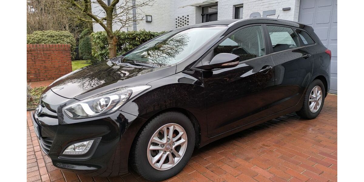 Hyundai i30 143.000 km 5.800 &euro; Ibbenbüren 49477