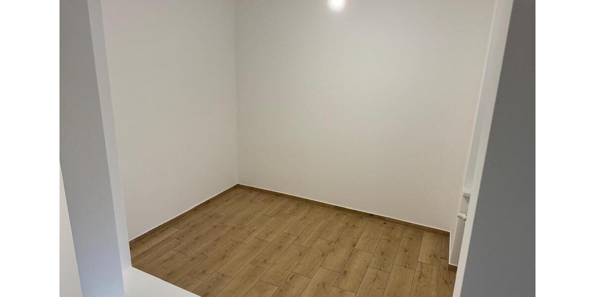 Maisonettenwohnung Lingen (Ems) Damaschke - 4 Zimmer, 142 m&sup2;, 1.010&euro; | Angebot:27610126