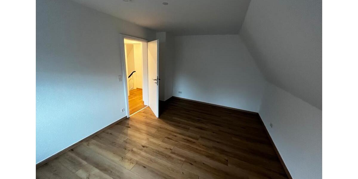 Etagenwohnung Ibbenbüren - 3 Zimmer, 90 m&sup2;, 900&euro; | Angebot:26674381