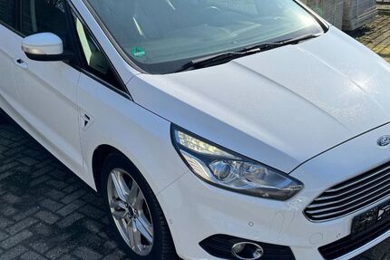 Ford S-Max 148.460 km 8.900 &euro; Gronau 48599