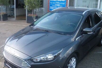 Ford Focus 128.247 km 8.450 &euro; Metelen 48629