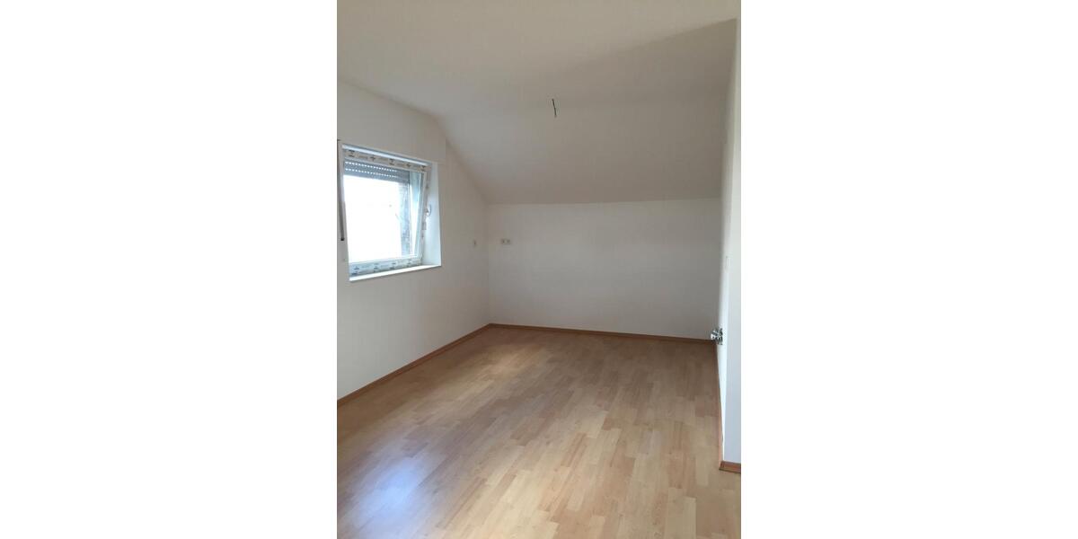 Dachgeschoßwohnung Ibbenbüren Bockraden - 3 Zimmer, 71 m&sup2;, 195.000&euro; | Angebot:26815411