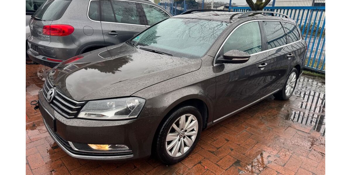 VW Passat Variant 287.000 km 5.700 &euro; Rheine 48432