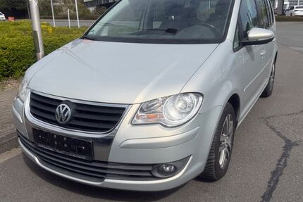 VW Touran 244.000 km 2.599 &euro; Ibbenbüren 49477