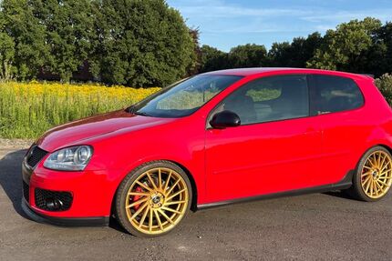 VW Golf 218.000 km 7.899 &euro; Lengerich 49525