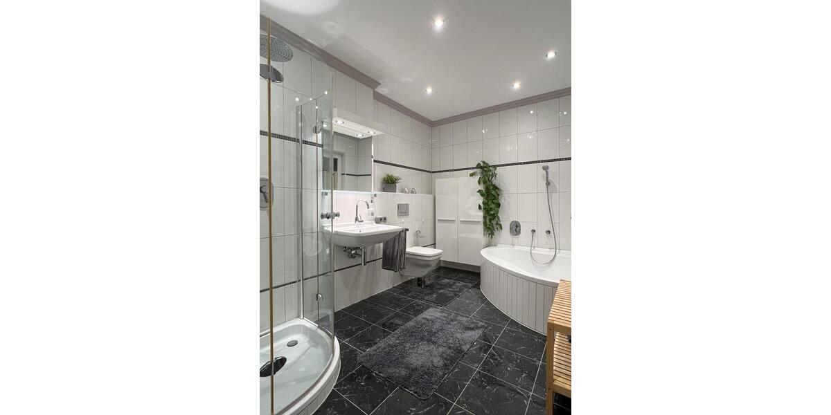 Einfamilienhaus Gronau (Westfahlen) - 3 Zimmer, 168 m&sup2;, 1.560&euro; | Angebot:27626935