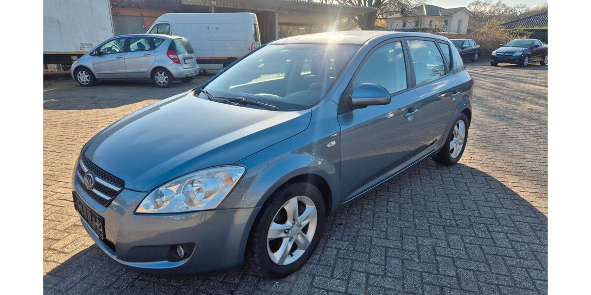 Kia ceed / Ceed 100.000 km 3.850 &euro; Lingen 49808