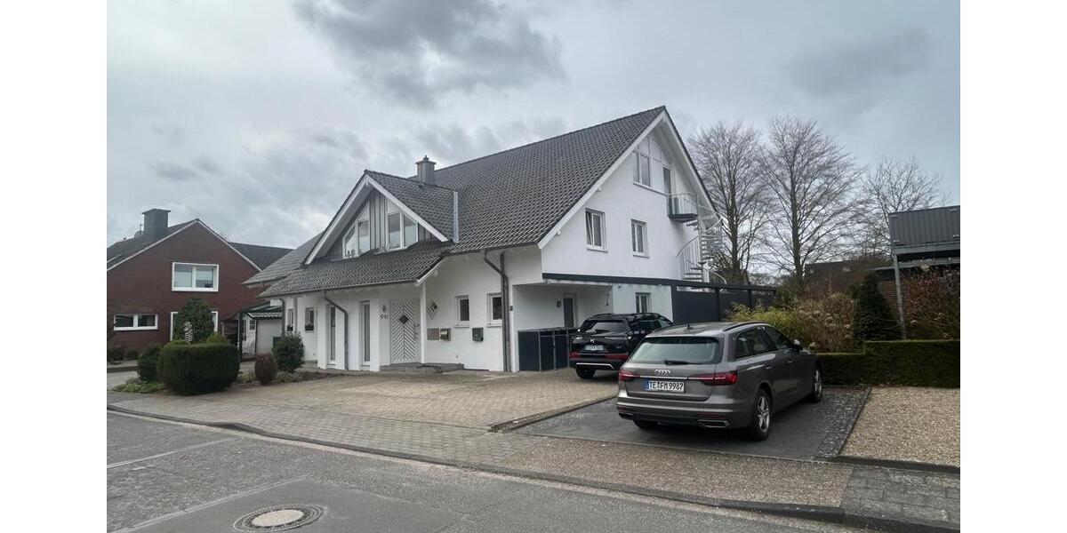 Dachgeschoßwohnung Ibbenbüren - 3 Zimmer, 140 m&sup2;, 1.000&euro; | Angebot:26039332