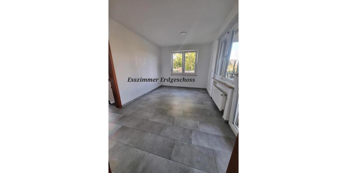 Etagenwohnung Bad Bentheim - 5 Zimmer, 144 m&sup2;, 1.550&euro; | Angebot:27608347
