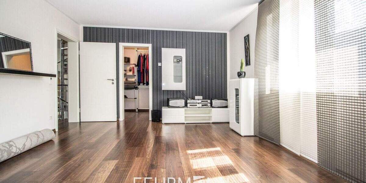 Einfamilienhaus Wettringen - 8 Zimmer, 328 m&sup2;, 699.000&euro; | Angebot:25668209