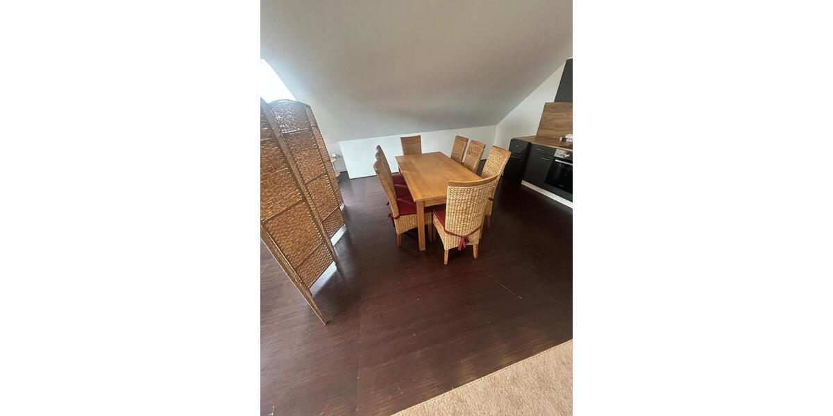 Dachgeschoßwohnung Ibbenbüren - 3 Zimmer, 140 m&sup2;, 1.000&euro; | Angebot:26039332