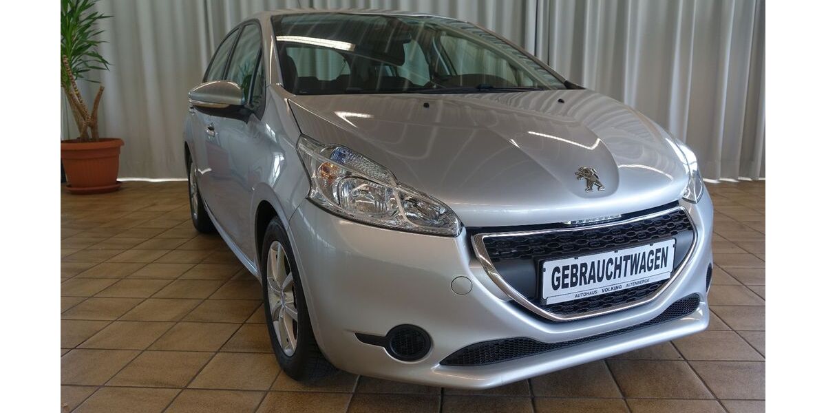 Peugeot 208 167.793 km 4.780 &euro; Altenberge 48341