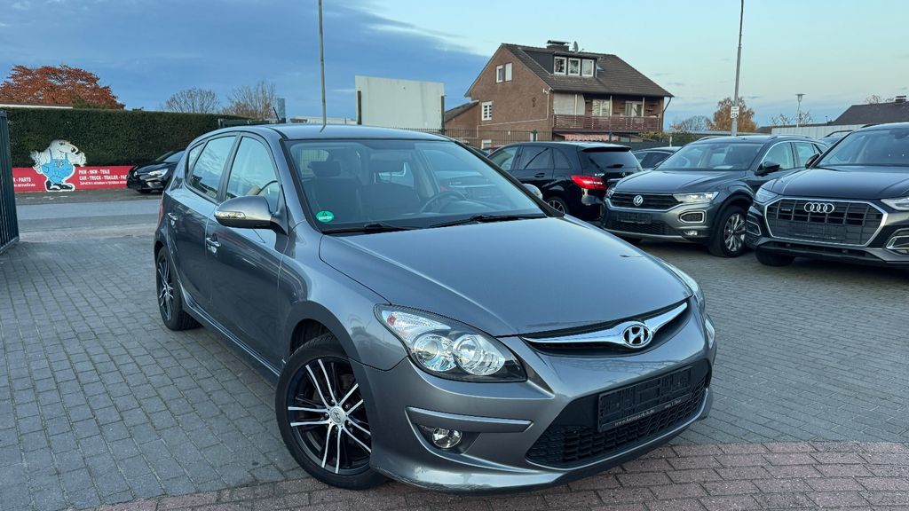 Hyundai i30 181.300 km 2.900 &euro; Gronau 48599